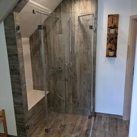 Muehl - Familienfreundlich, 2 Schlafzimmer, Grosses Grundstueck, Erzgebirge Apartament Marienberg