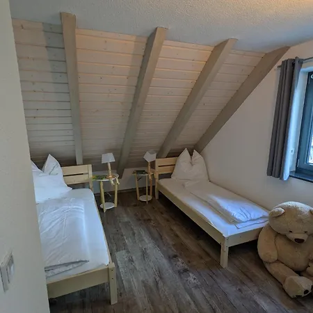 Muehl - Familienfreundlich, 2 Schlafzimmer, Grosses Grundstueck, Erzgebirge דירה *